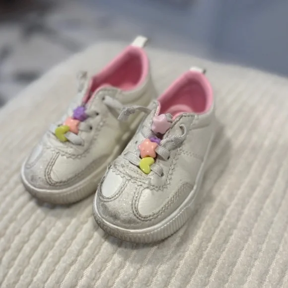 Carter's Tilsley Girls Casual Lace-Up Sneakers Size 5 Toddler - Picture 2 of 9